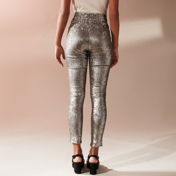 UO SEQUIN LEANDRA LEGGING SZ L - Picture 3 of 4
